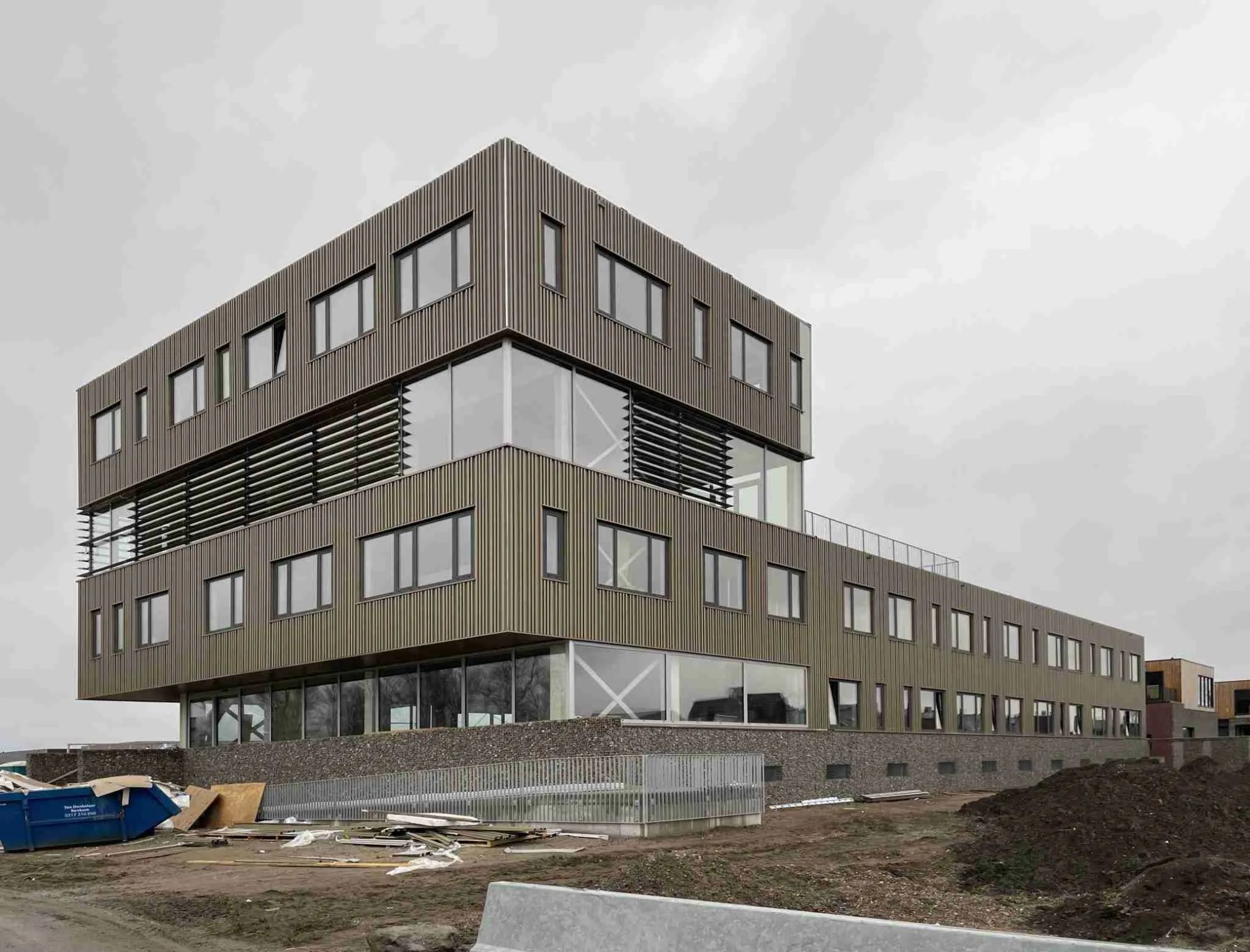 Kozijnen, automatische schuifdeuren en brandwerende onderdelen voor Julius